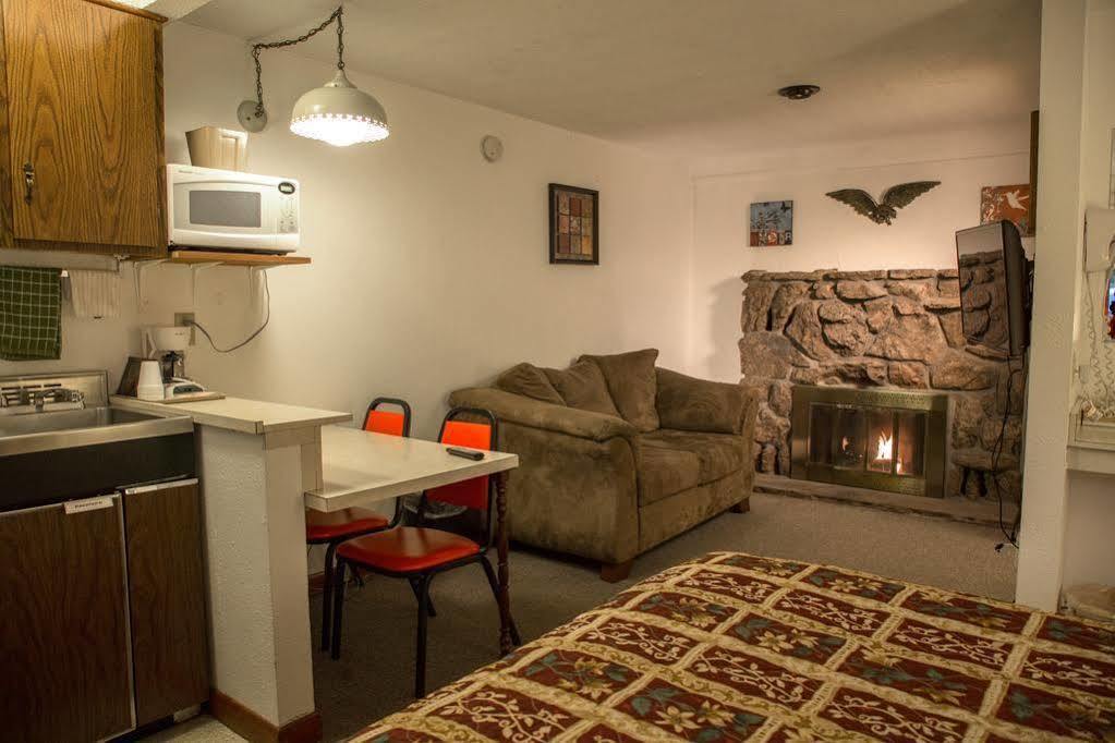 Kinnikinnik Motor Lodge Estes Park Exterior foto